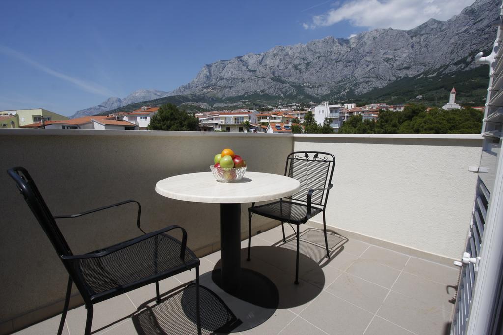 Apartments Neva Makarska Bilik gambar