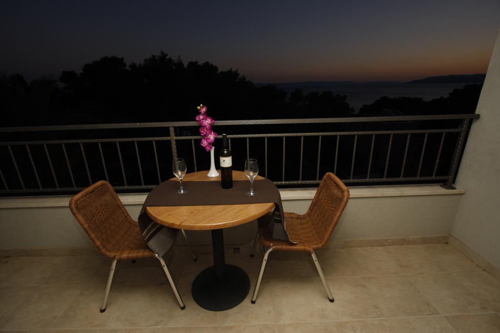 Apartments Neva Makarska Bilik gambar