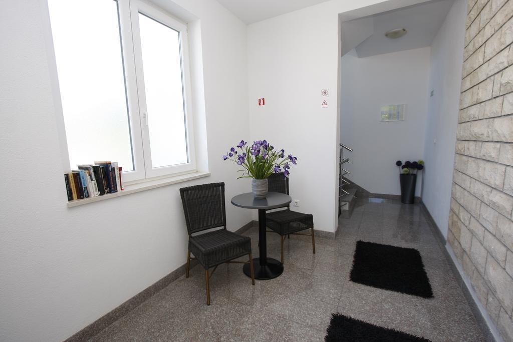 Apartments Neva Makarska Luaran gambar