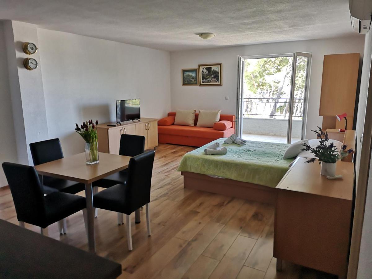 Apartments Neva Makarska Luaran gambar
